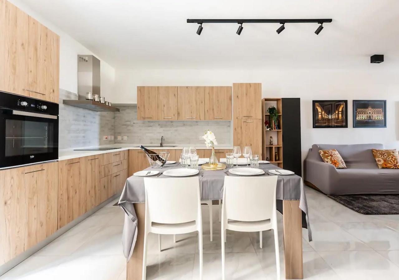 Sea View Luxury Apartment Brand New In Valletta Buitenkant foto